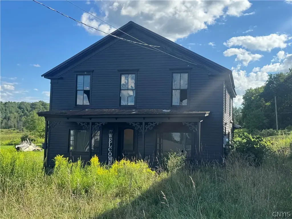 981 State Route 51, Litchfield