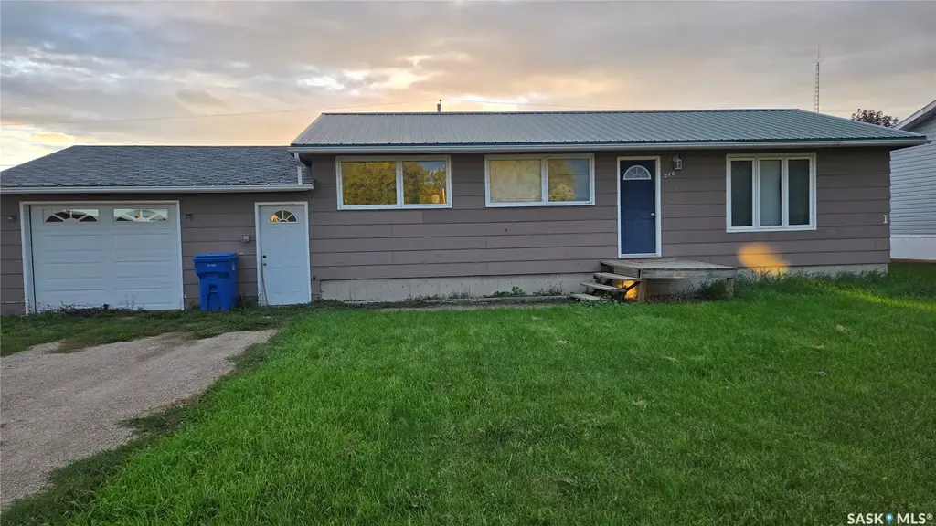 216 1st Street W, Carnduff