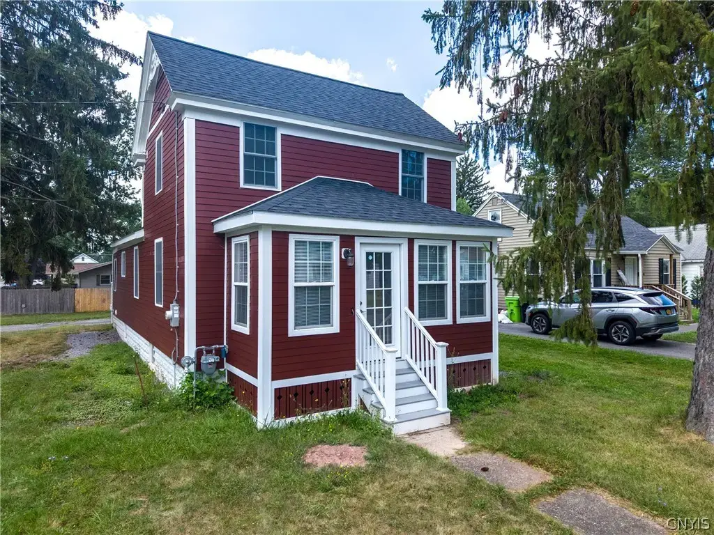 201 Plymouth Avenue, Salina