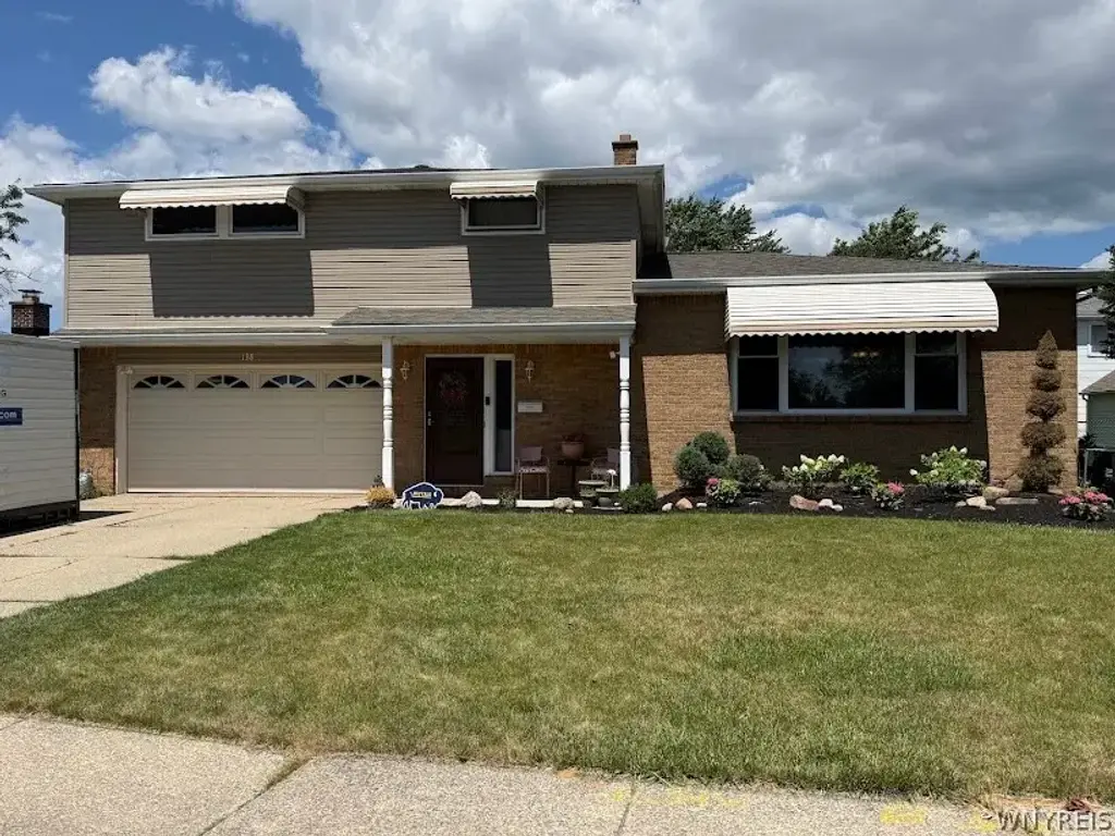 138 N Creek Drive, Cheektowaga