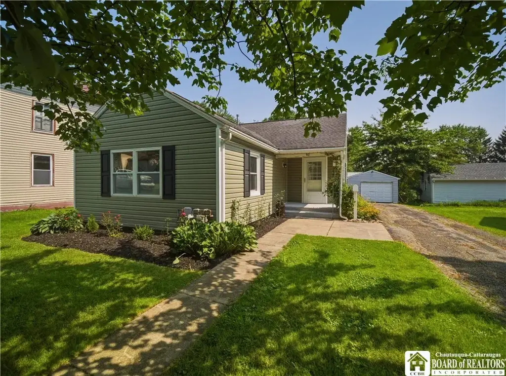 60 Elm Street, Chautauqua