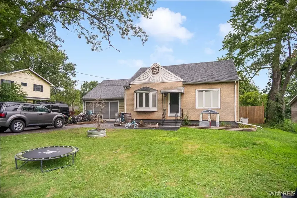 1551 Cox Road, Grand Island