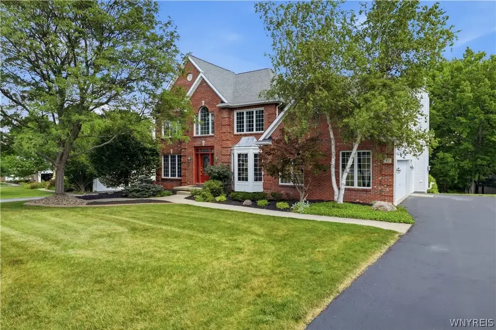 41 Brompton Court, Orchard Park
