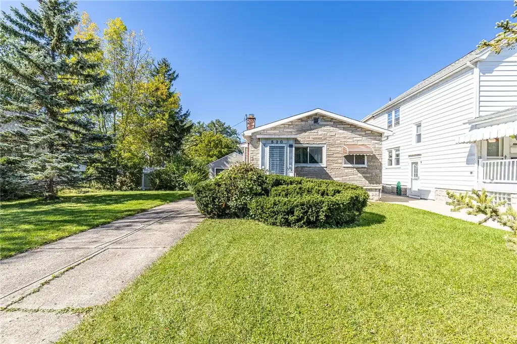 520 University Avenue, Tonawanda