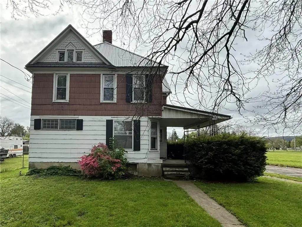 250 Lormore Street, Elmira City