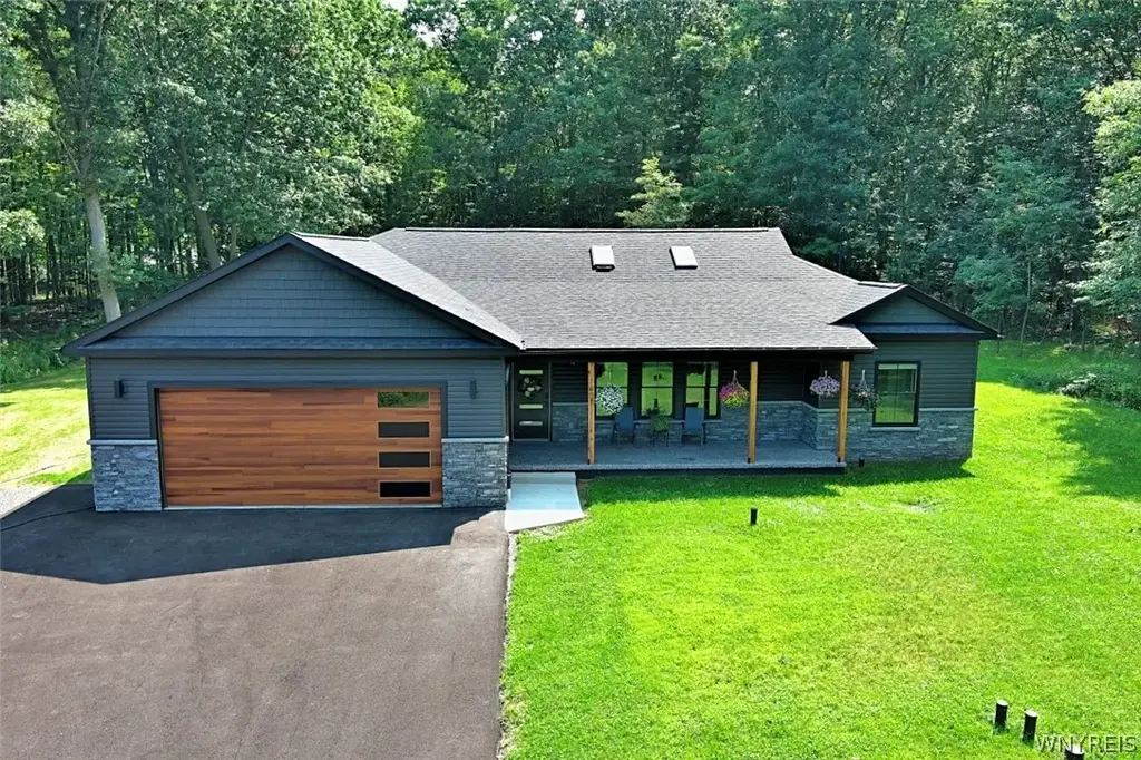 140 Roby Street, Lockport City