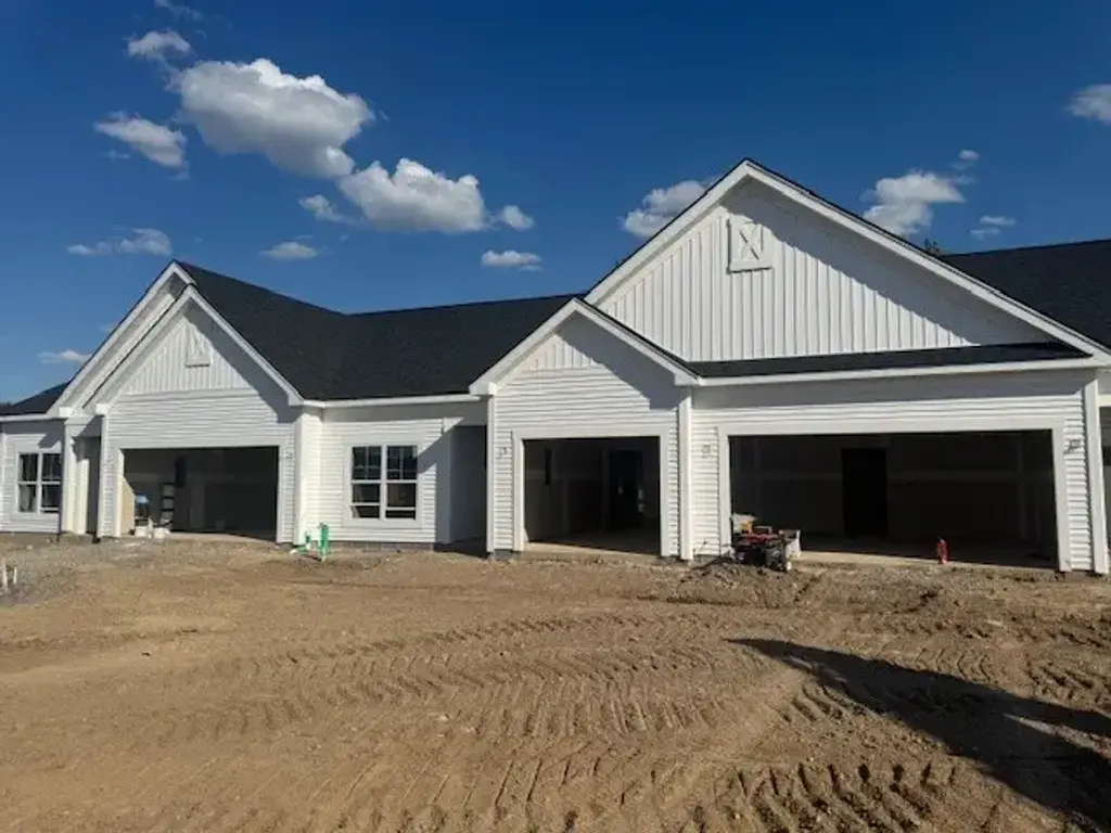 69 Erie Ridge Drive, Henrietta