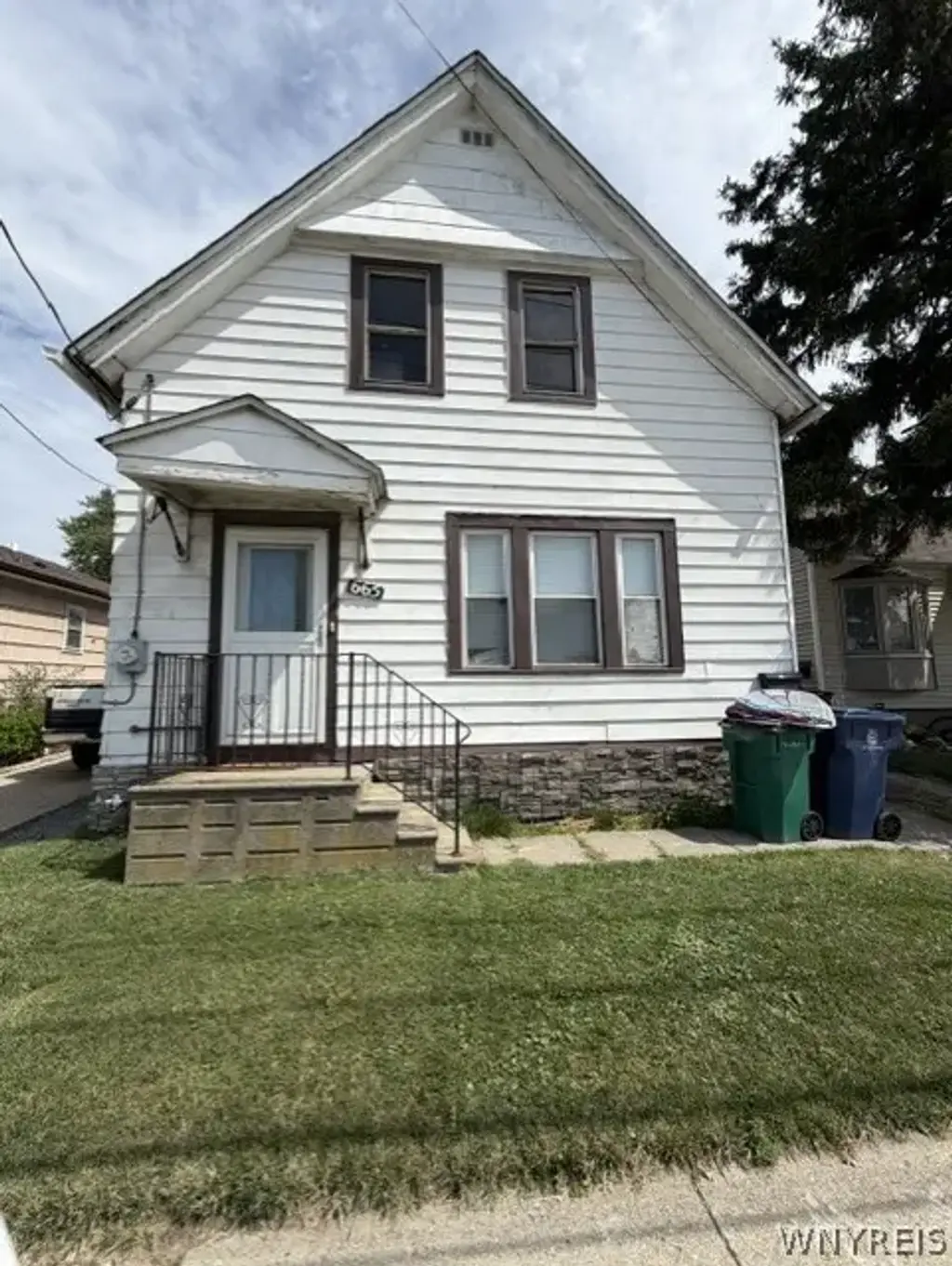 665 Ogden Street S, Buffalo