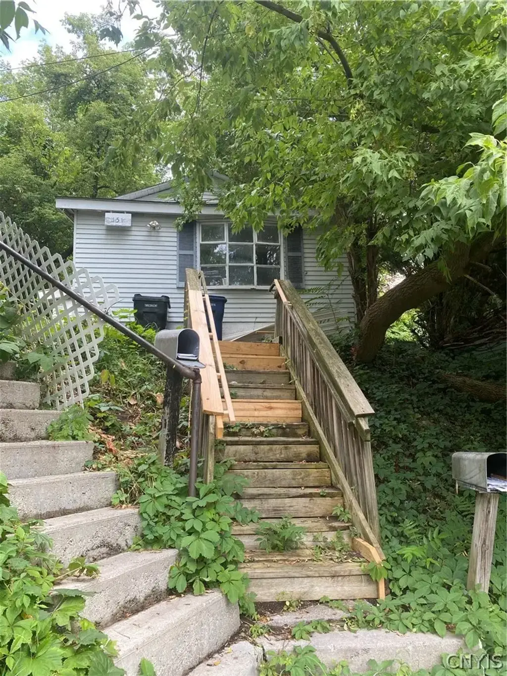 151 Arsenal Drive, Syracuse