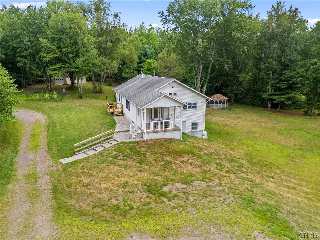 Photo of Listing #S1708841