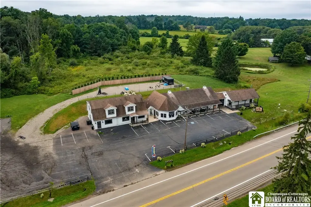 3943 Route 394, North Harmony