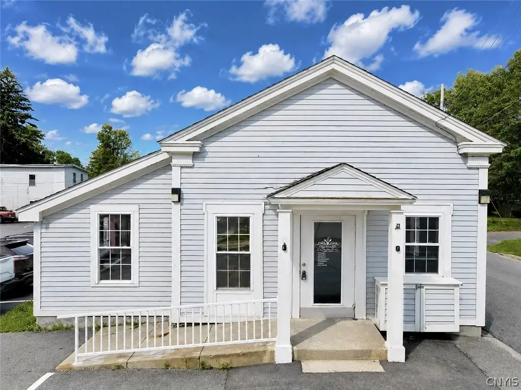 37 W Main Street, Eaton