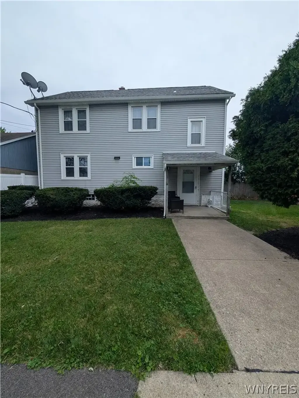 76 Meadow Place, Cheektowaga