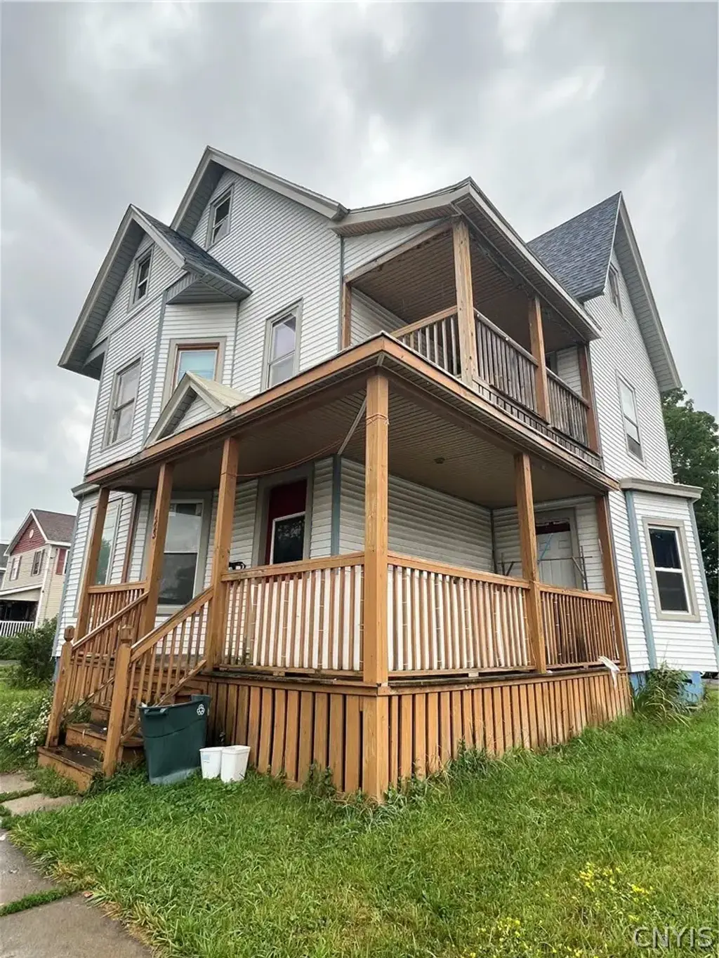 1223 West Street, Utica