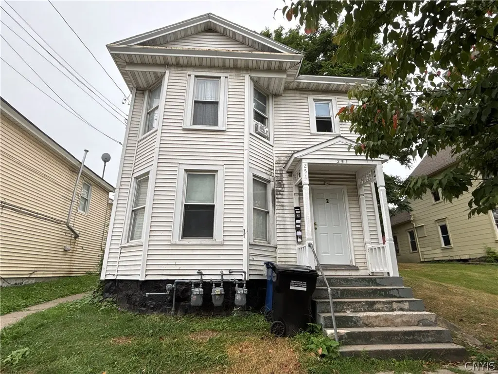 Photo of Listing #S1709043