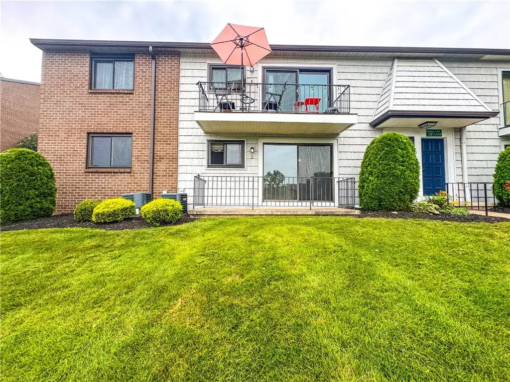 10-2 High Gate, Perinton