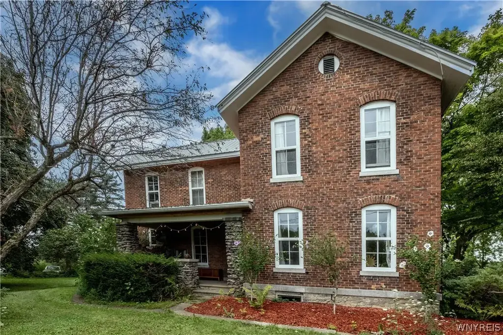 6110 Salt Rd, Clarence