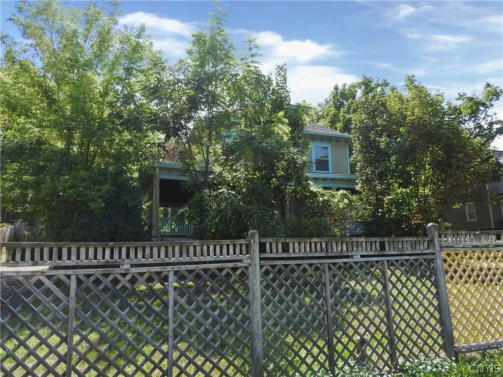 Photo of Listing #S1709100