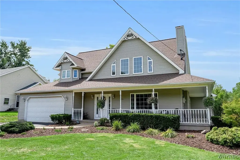 5746 Stone Road, Lockport Town