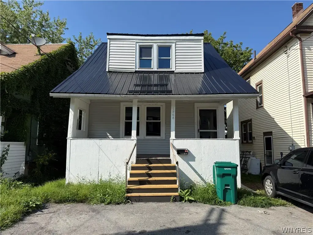 1868 Weston Avenue, Niagara Falls