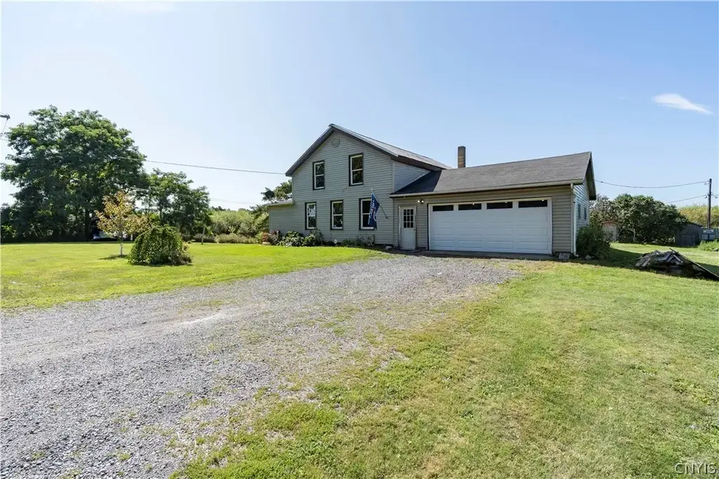 26581 County Route 6, Lyme
