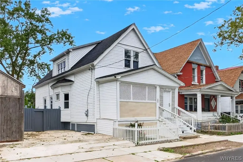 102 Wende Street, Buffalo