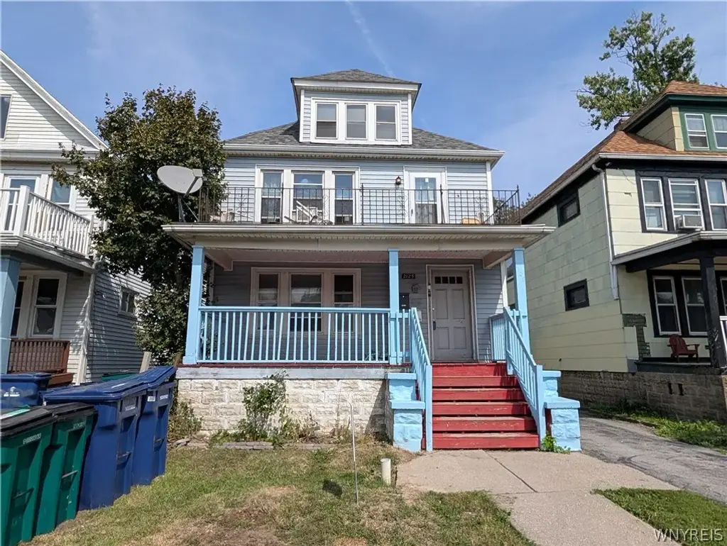 2125 Niagara (lower) Street, Buffalo
