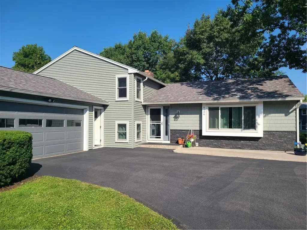 6156 County Road 41, Farmington