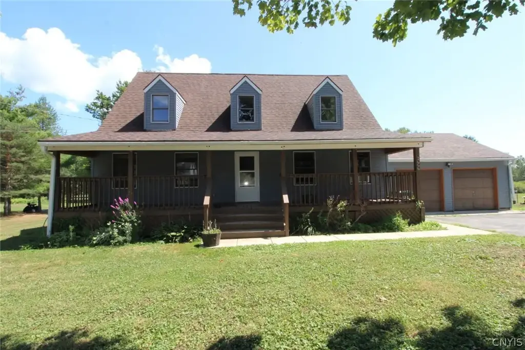 2666 County Route 12, Hastings