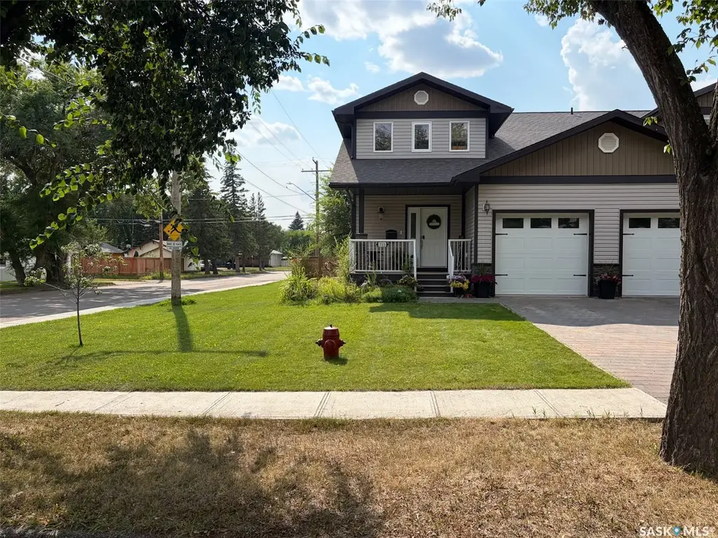 715 Centre Street, Shaunavon