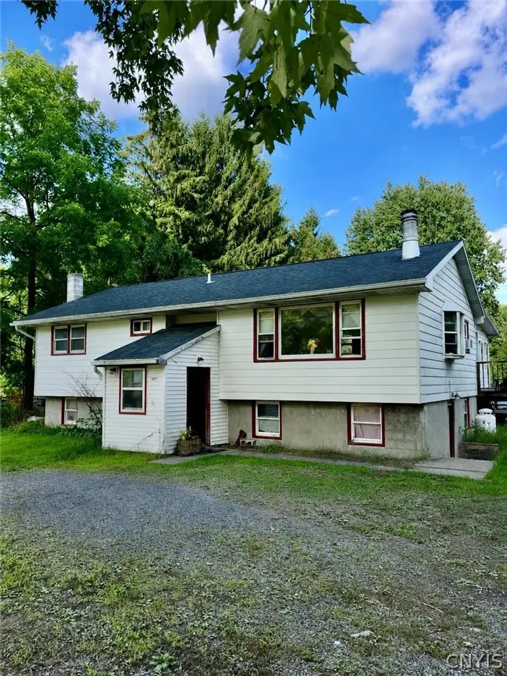 11490 White Road, Cato