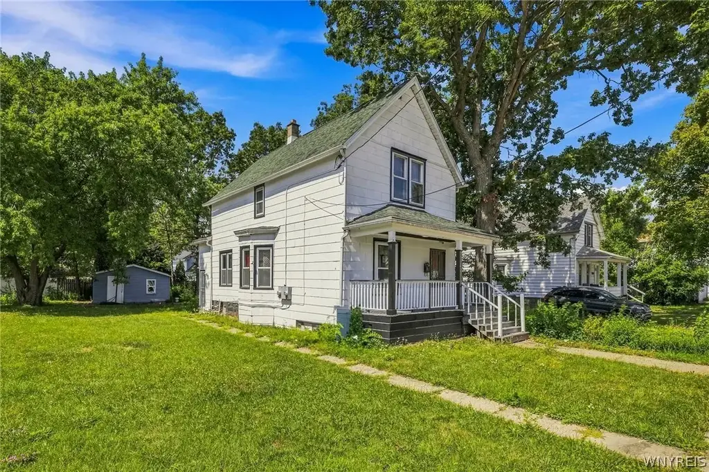 284 Hazelwood Avenue, Buffalo