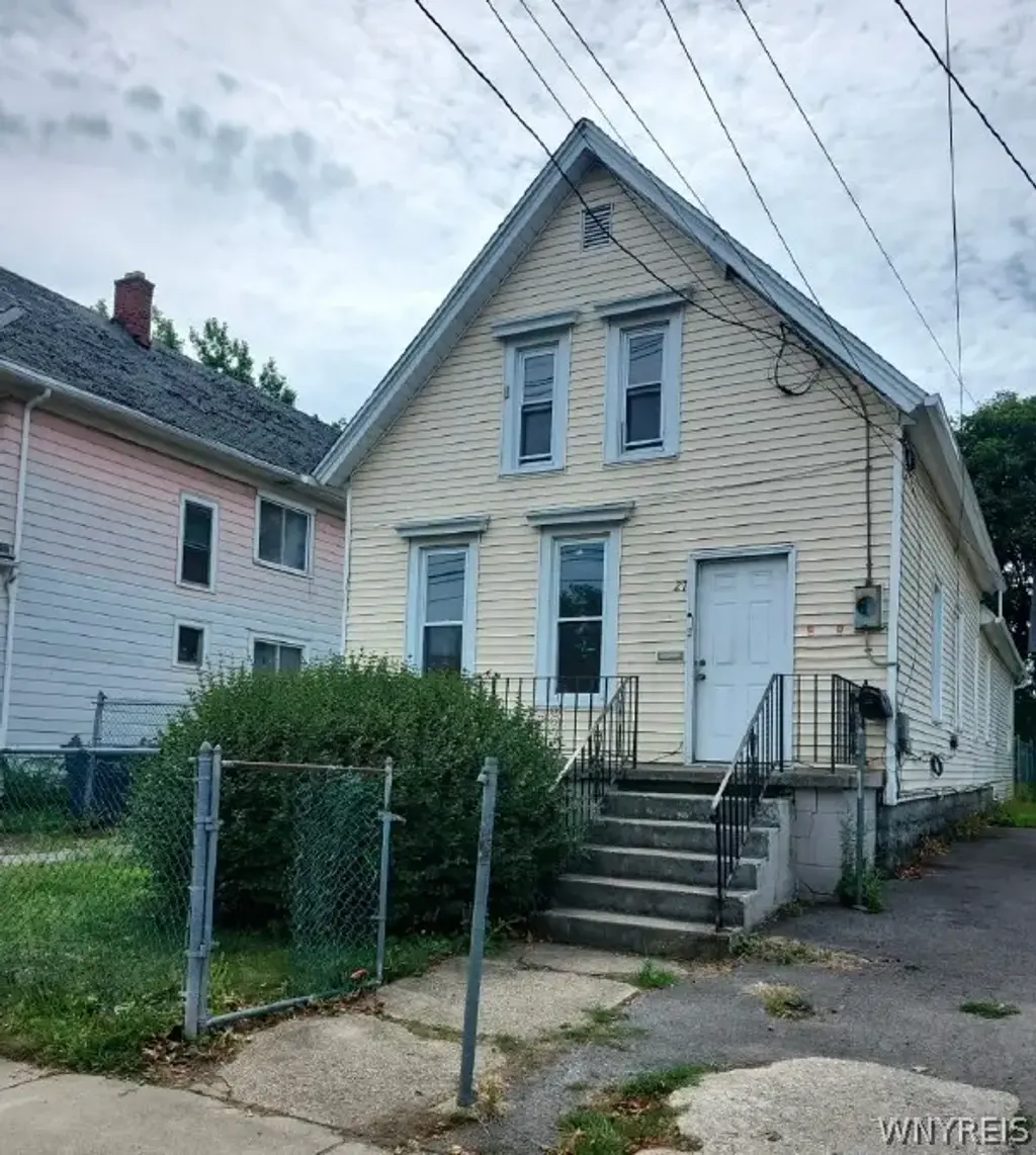 27 Leroy Avenue, Buffalo