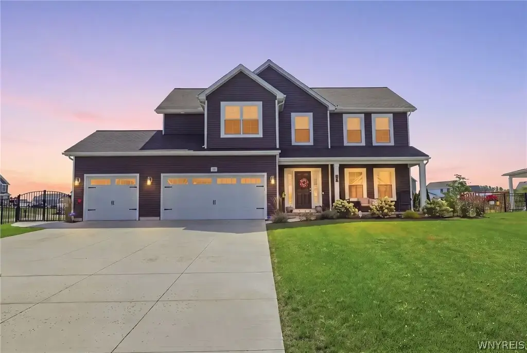 59 Knoche Way, Orchard Park