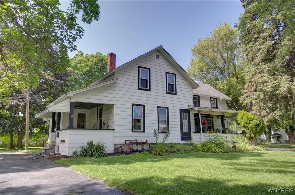 1086 Niagara Falls Boulevard, North Tonawanda