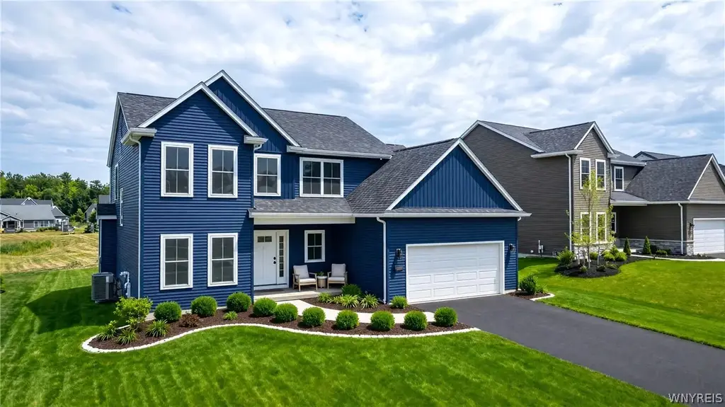 147 Sandywood Circle, Grand Island
