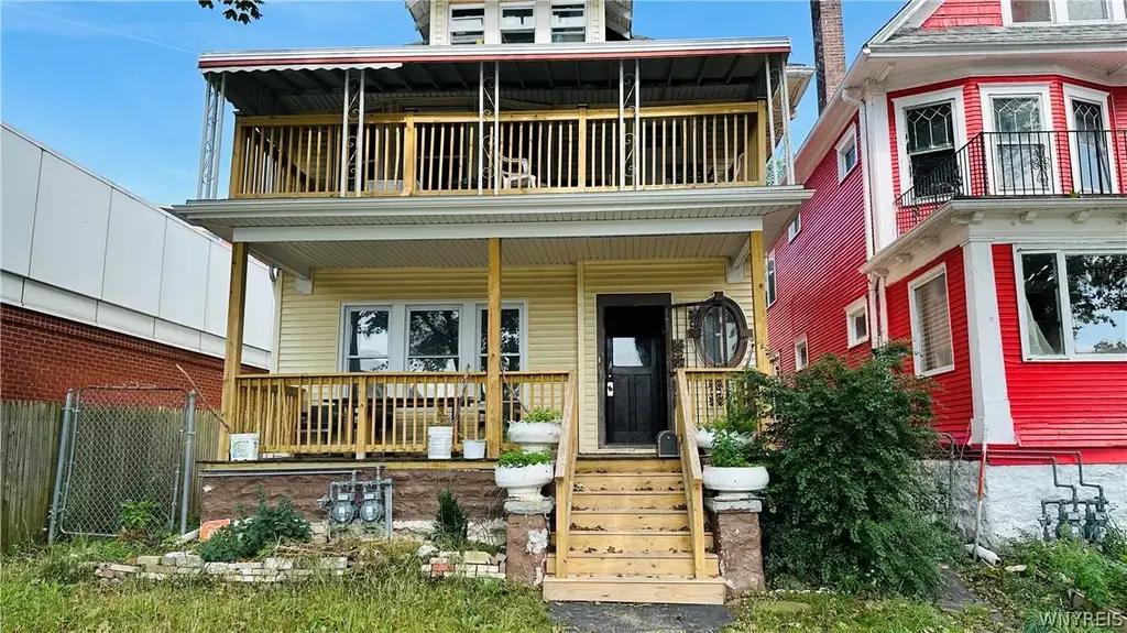 232 Humboldt Parkway, Buffalo
