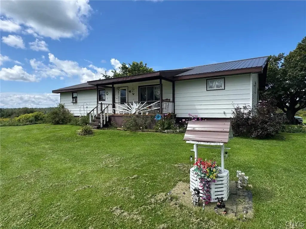 2075 Us Highway 11, Gouverneur