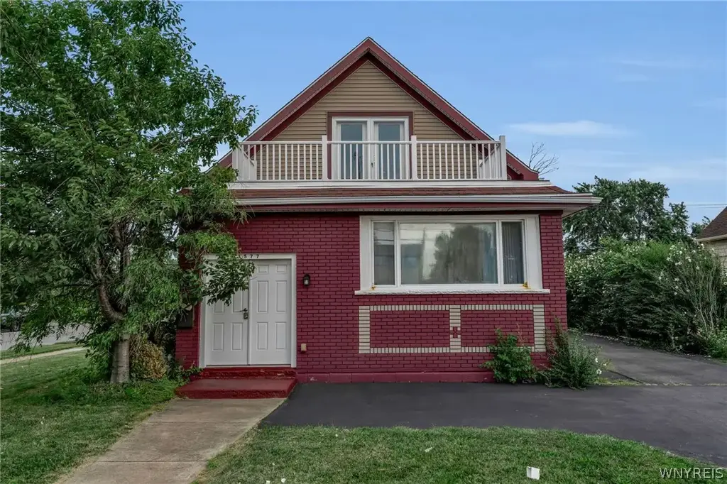 3577 Harlem Road, Cheektowaga