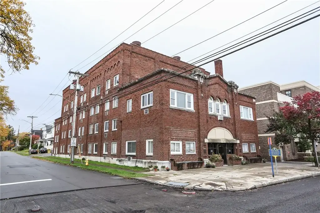 400 Main Street # B9, East Rochester