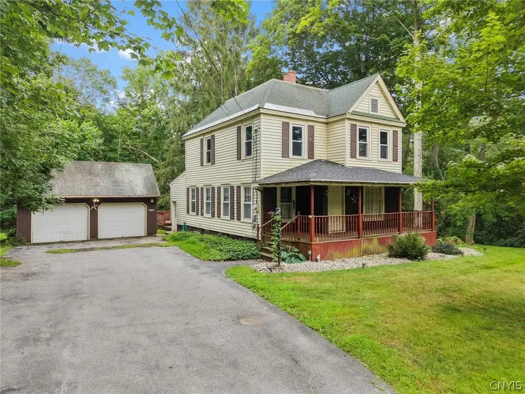 1246 Co Rt 9, Volney