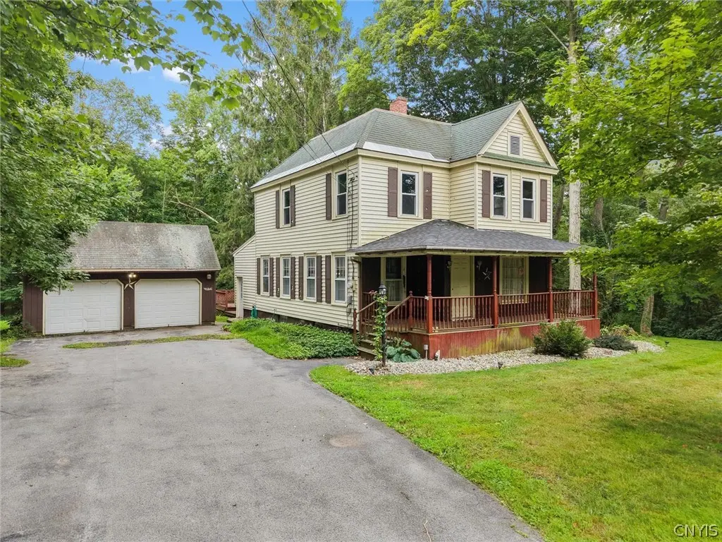 Photo of Listing #S1707911