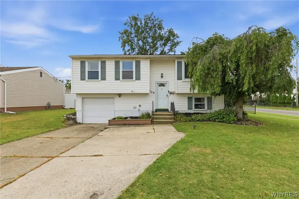 149 Le Havre Drive, Cheektowaga