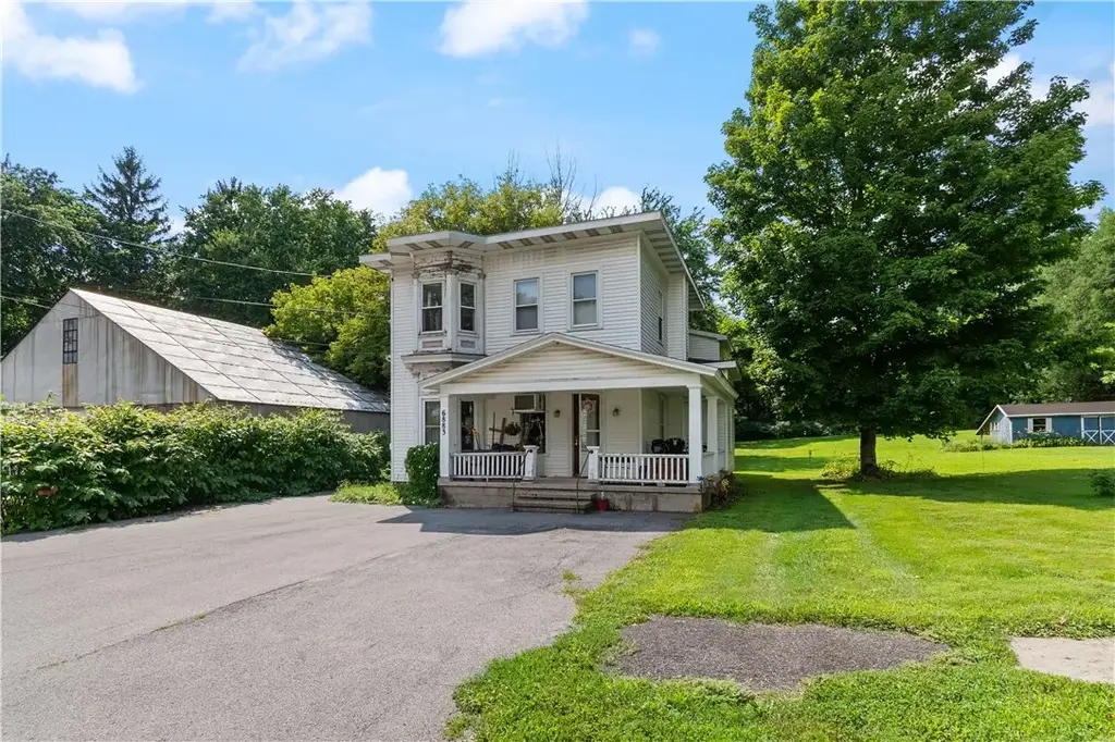 6883 Church Street, Wolcott
