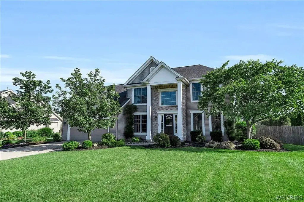 3856 Ontario Drive, Wheatfield