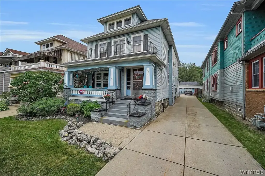 737 Tacoma Avenue, Buffalo