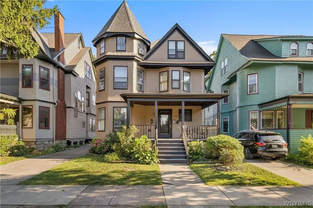 182 Lancaster Avenue, Buffalo