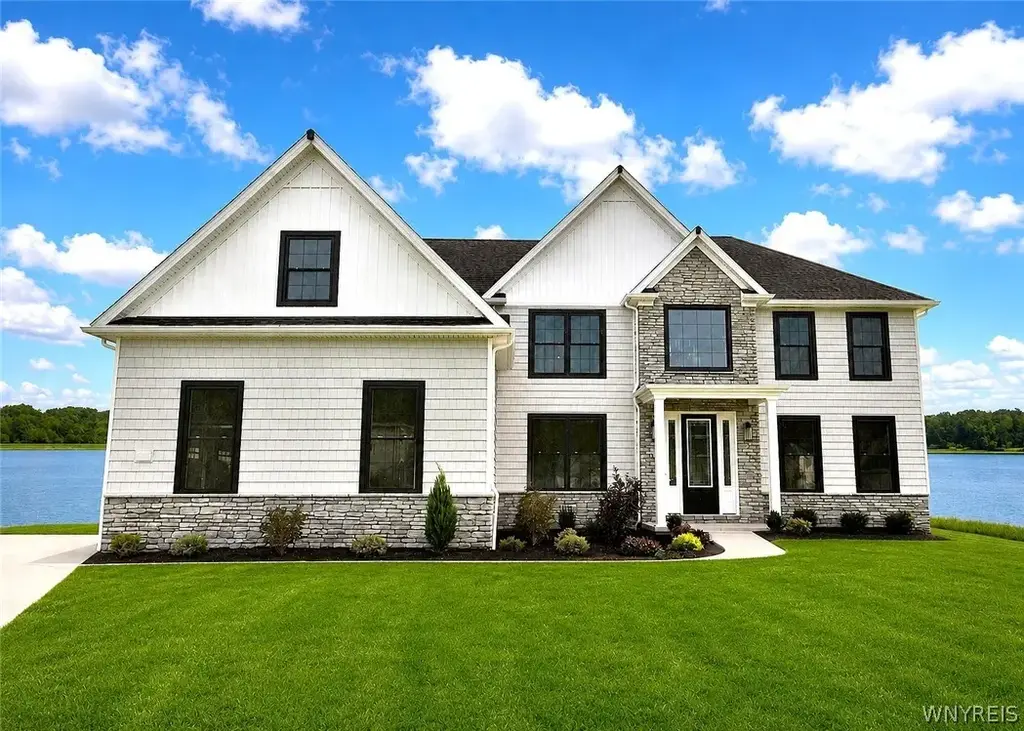 98 Peppermint Road, Lancaster