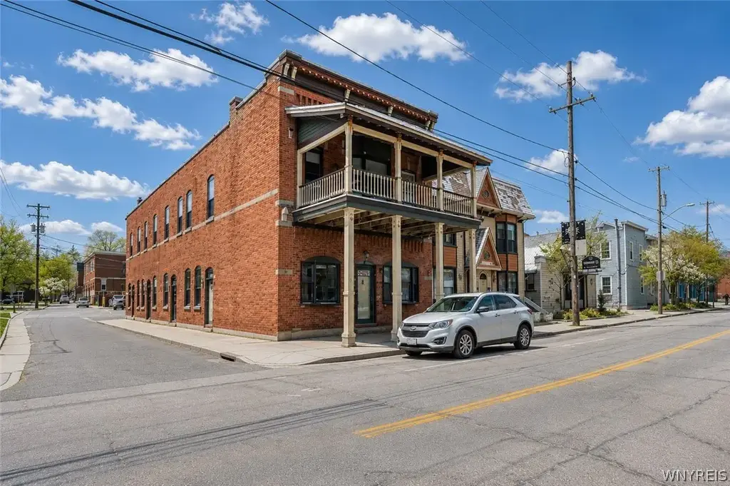1-8 Arlington Arms, Ellicottville