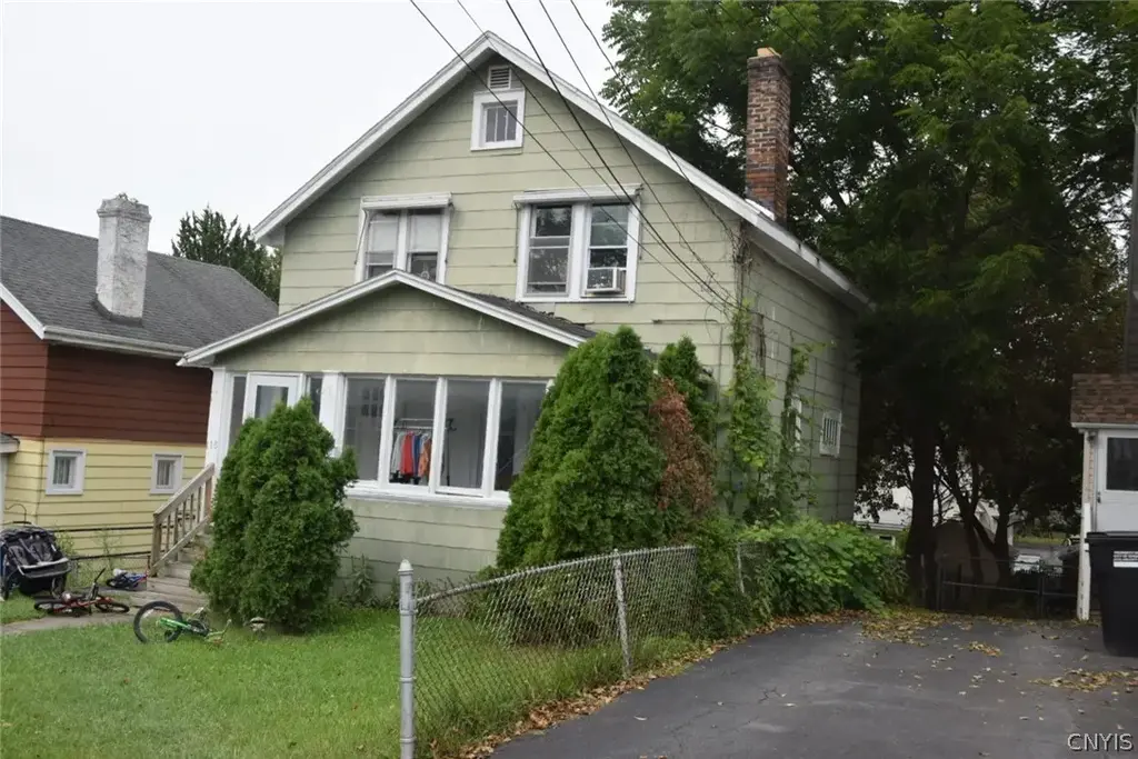 118 Champlin Drive, Syracuse